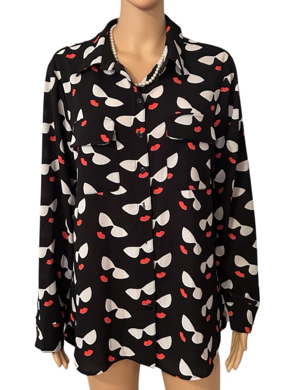 Neiman Marcus Women’s Size Large Sunglasses & Lips Button Down Long Sleeve Shirt
